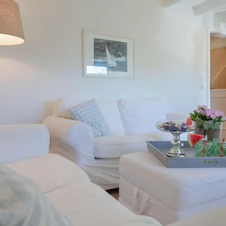 Reethof Michelle Apartment *